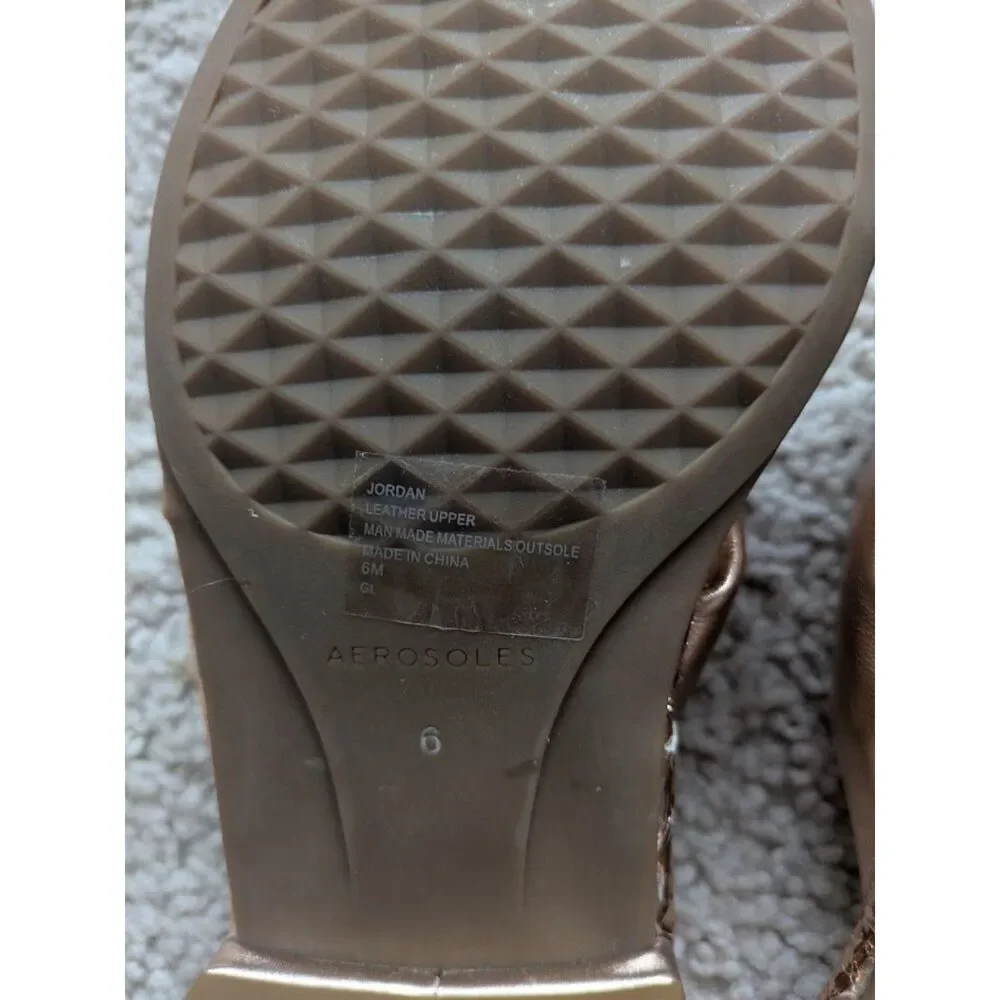 NIB Aerosoles Rose Gold Metallic Leather Jordan Sandal Slides Sz 6